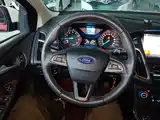 Фото 11 - Ford Focus