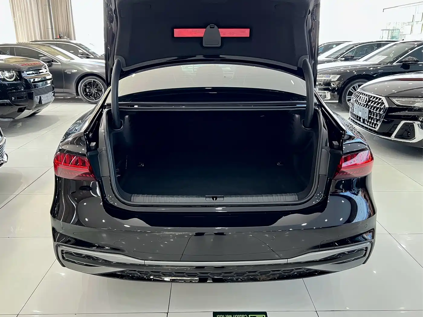Audi A7L 2025 2024 45 TFSI quattro S-line Black Warrior Edition