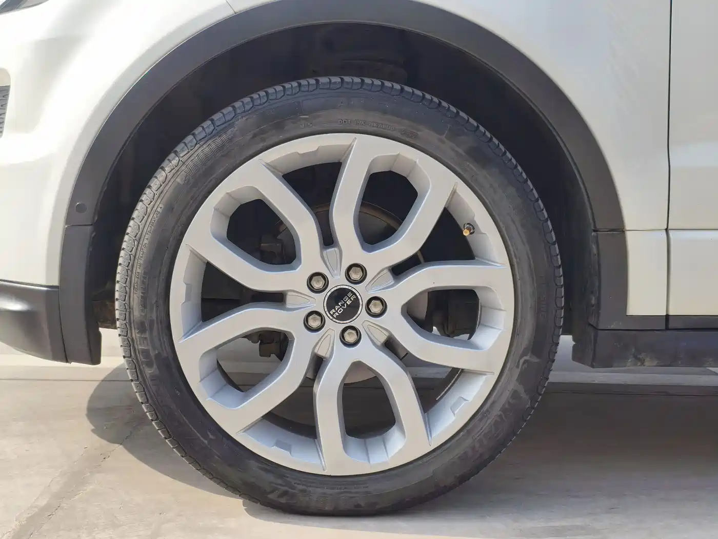 Land Rover Range Rover Evoque (Import) 2012 2.0T 3-door Sport Edition фото 9