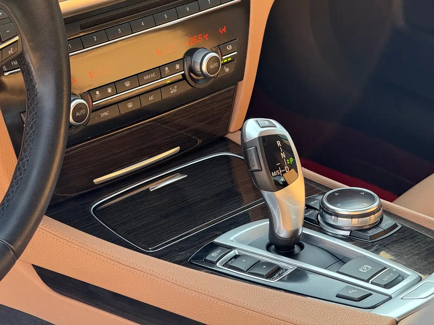BMW 7 Series 2014 730Li Premium фото 19