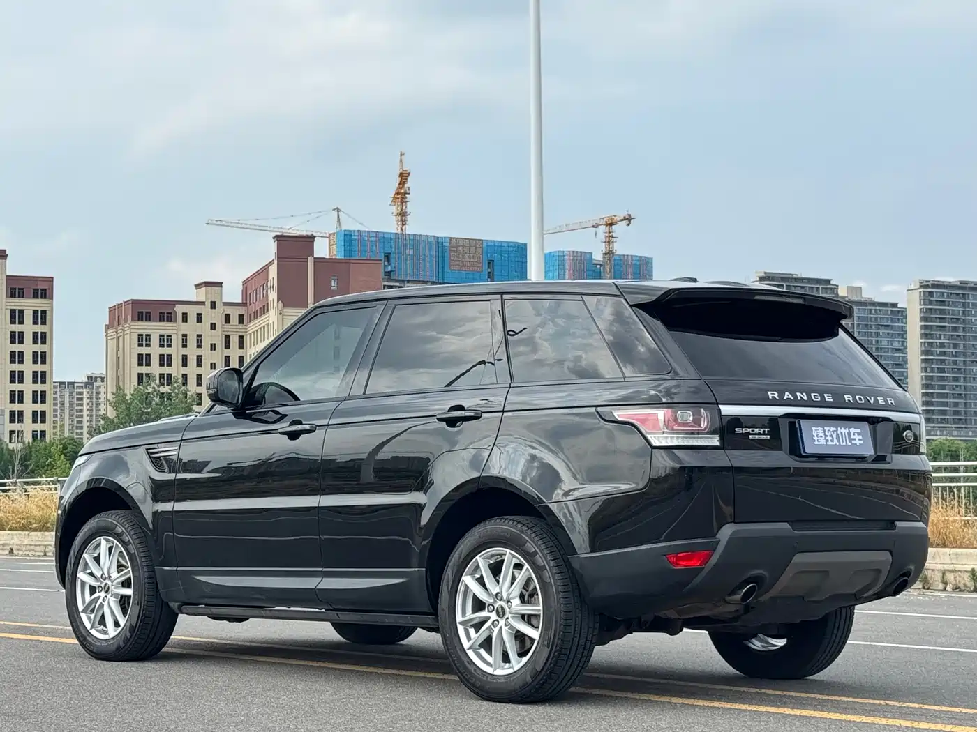 Land Rover Range Rover Sport 2016 Model 3.0 SC V6 SE фото 8