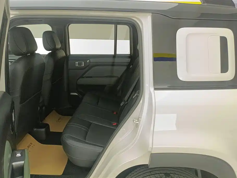 BAOJUN YUE ALSO PLUS