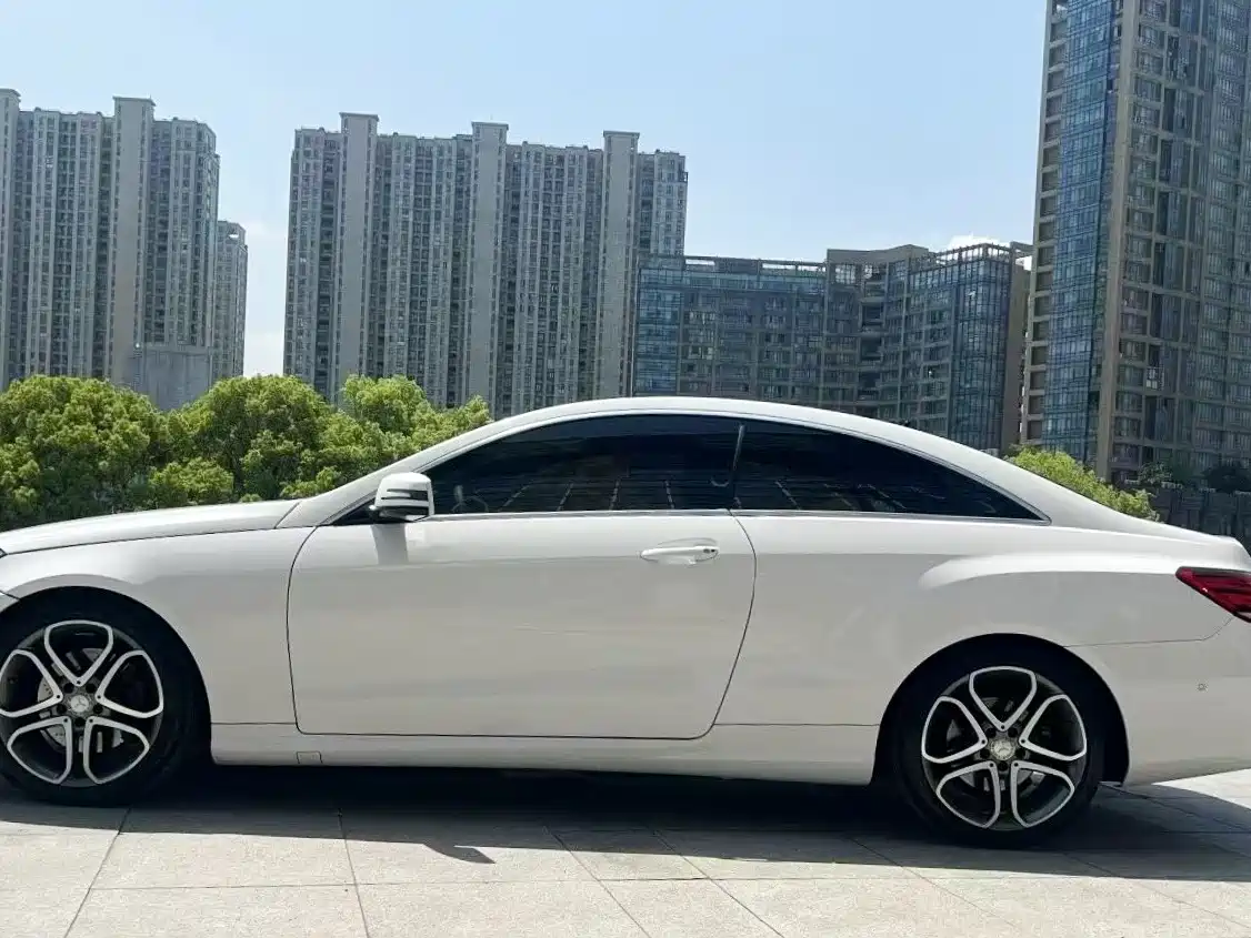 Mercedes-Benz E-Class (Import) 2014 E 200 Coupe фото 3