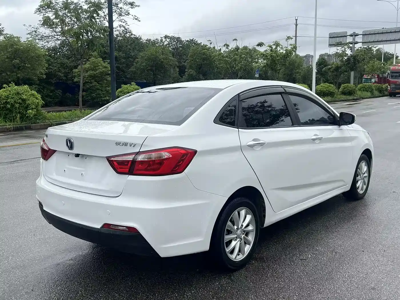 Changan Yuexiang V7 2017 2016 1.6L Auto Sport Version China V