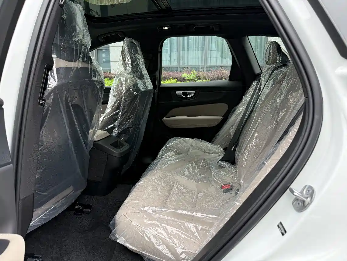 Volvo XC60 2026 2026 Model B5 AWD Smart Elite Luxury