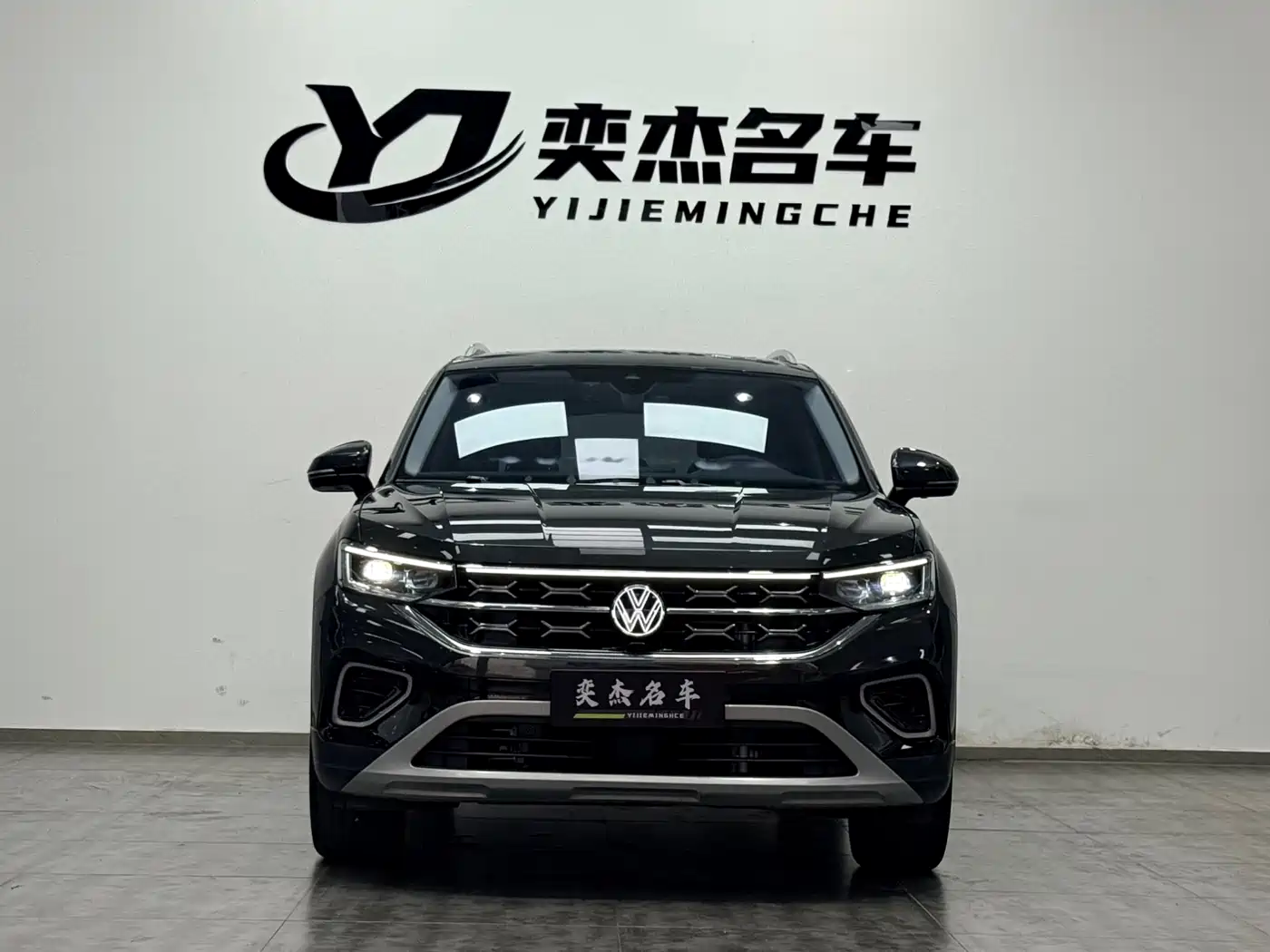 Volkswagen Tayron 2024 330TSI 2WD Luxury Plus Advanced фото 2