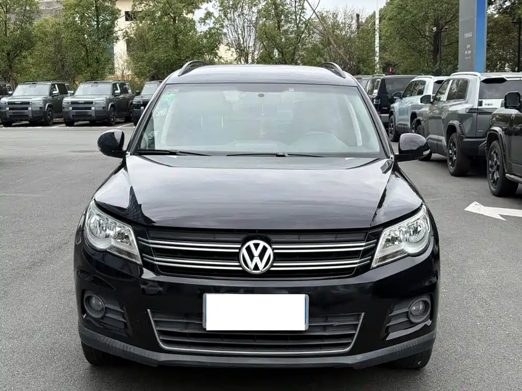 صورة 2 - Volkswagen Tiguan