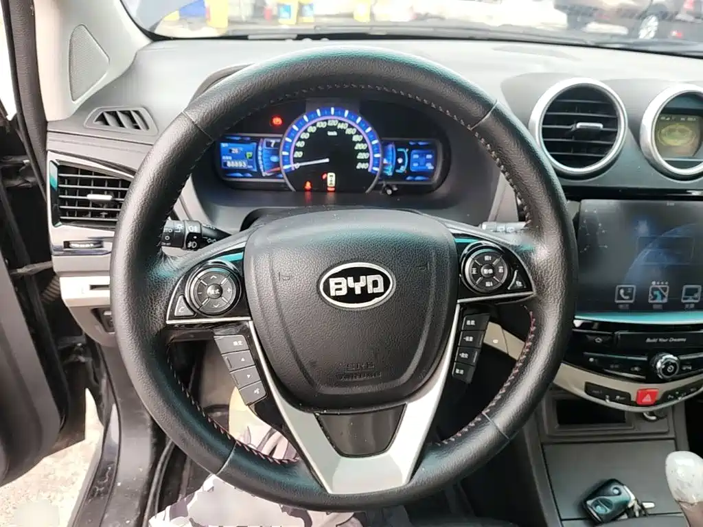 BYD S7 2015 2015 2.0T Automatic Premium
