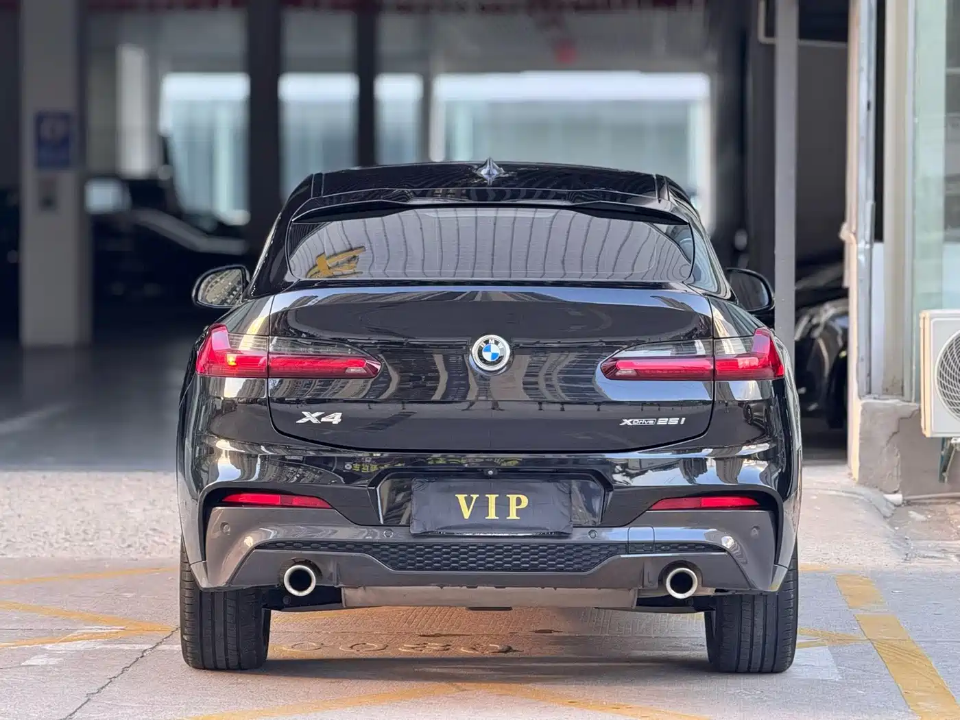 Фото 8 - BMW X4