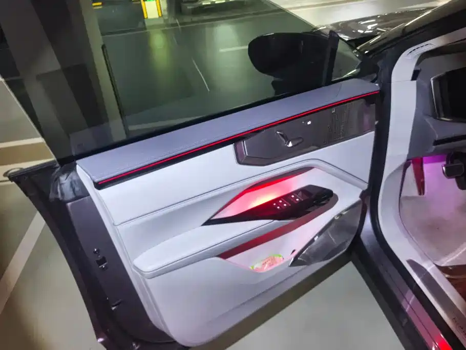 HiPhi Y 2023 2023 560km Elite Edition