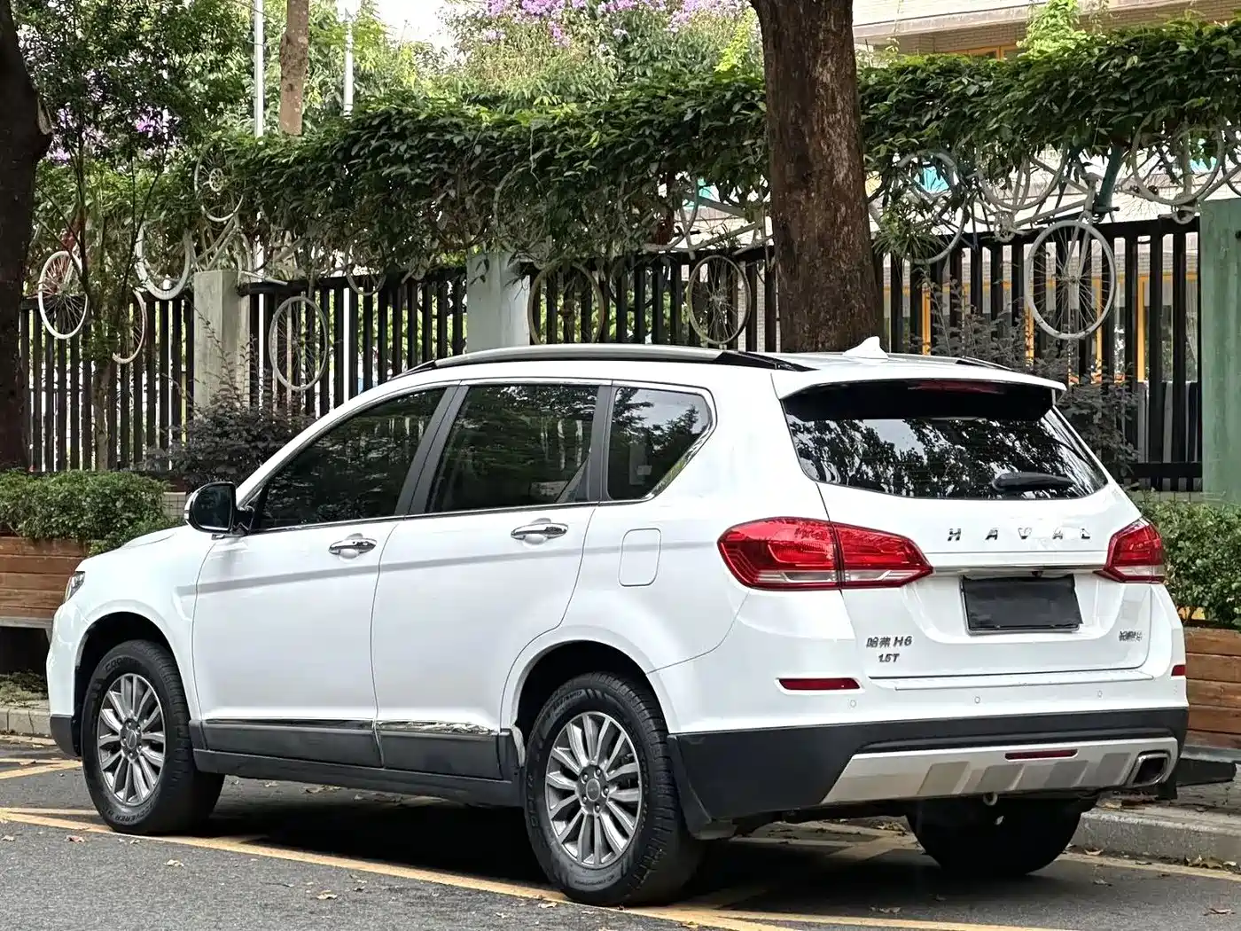 Фото 8 - Haval H6