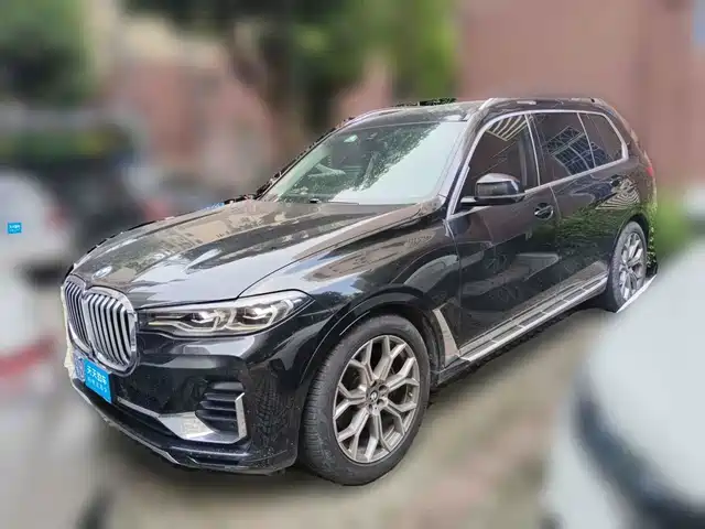 BMW X7 2021 xDrive40i Leading Luxury Package — фото 1