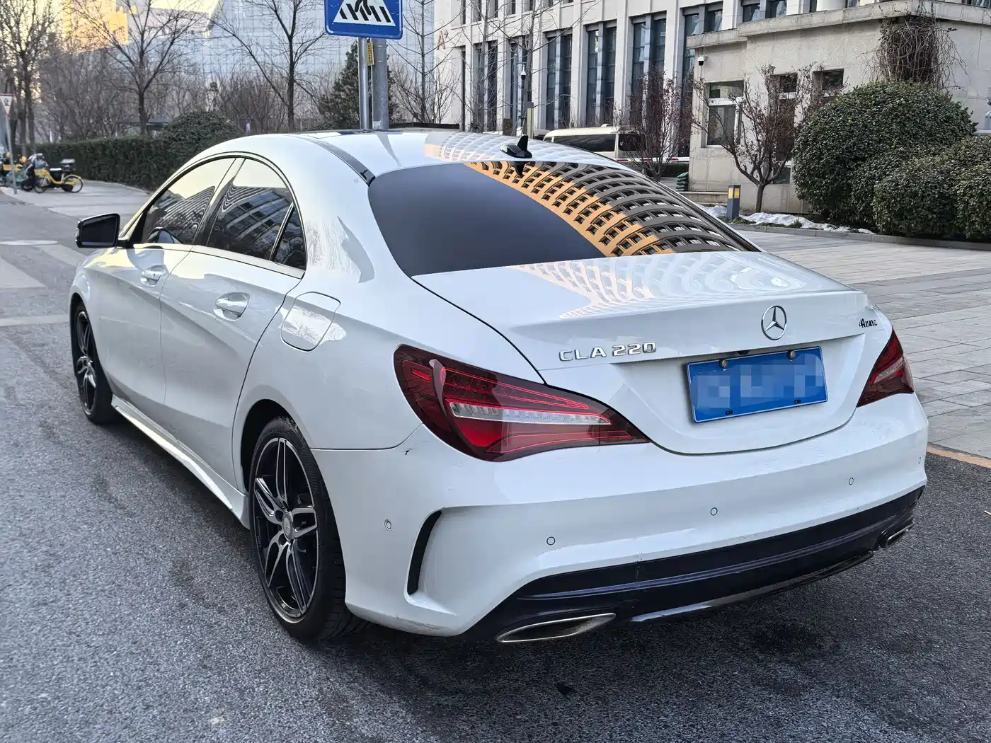 Mercedes-Benz CLA (Import) 2016 CLA 220 4MATIC фото 2