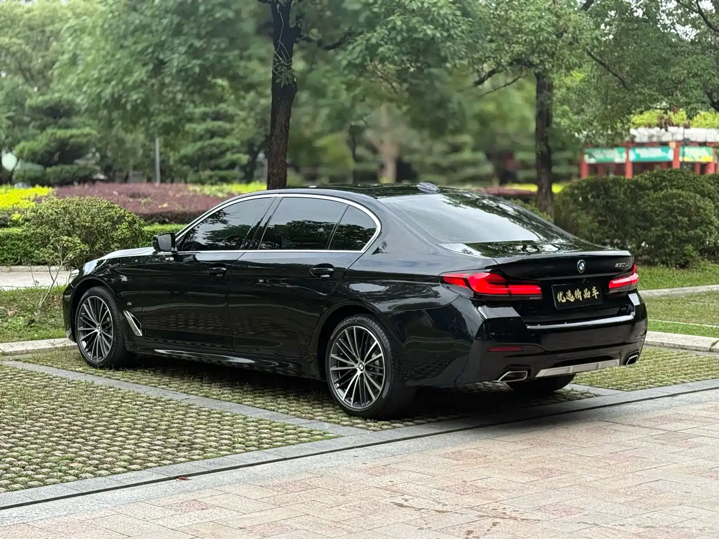 BMW 5 Series 2022 530Li Leading M Sport Package фото 7