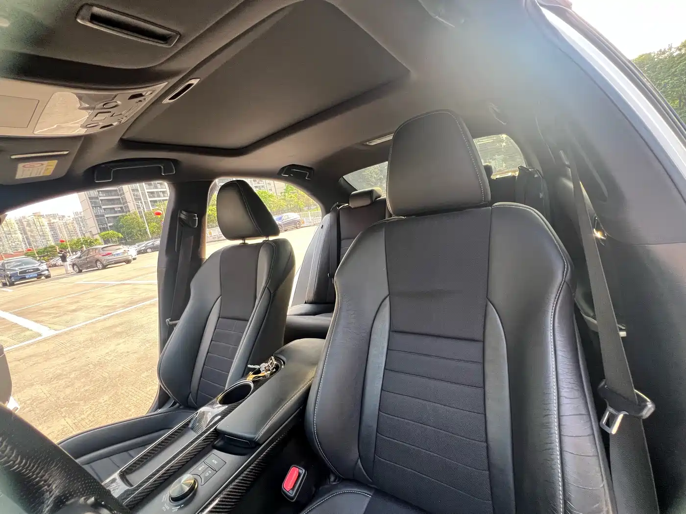 Lexus IS 2015 200t F SPORT фото 17