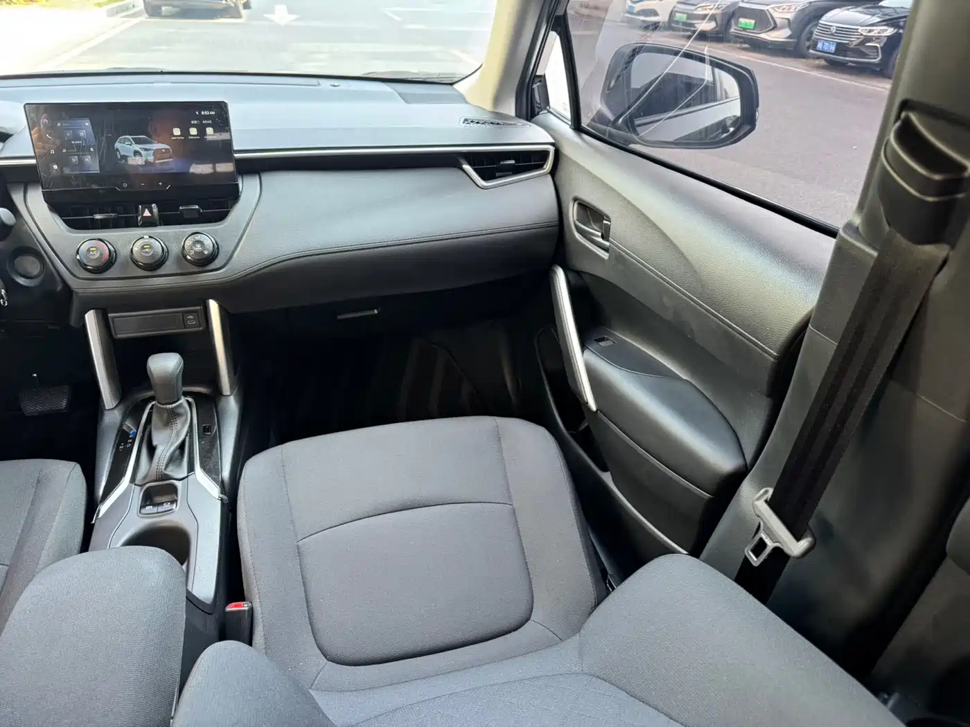 Toyota Corolla Cross 2025 2024 Model 2.0L Pioneer Edition