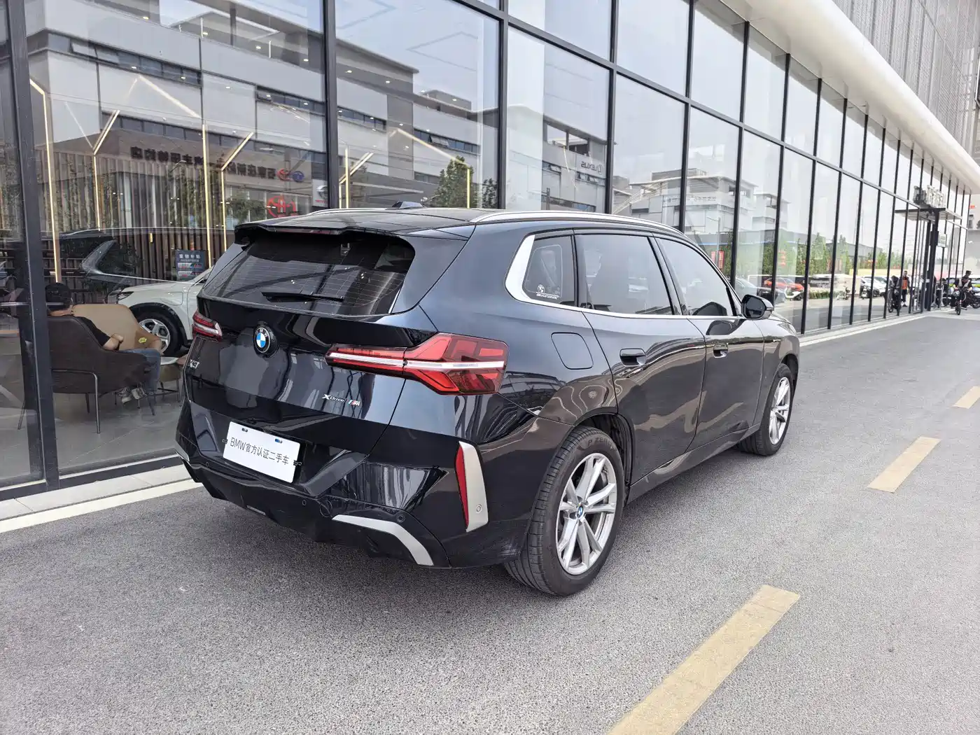 BMW X3 2025 Facelift xDrive25L Luxury Package фото 2