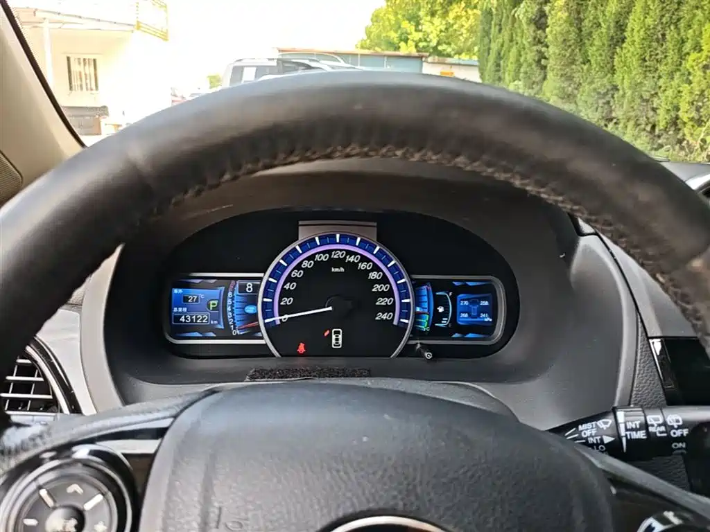 BYD S7 2016 2.0T Auto Premium Plus фото 12