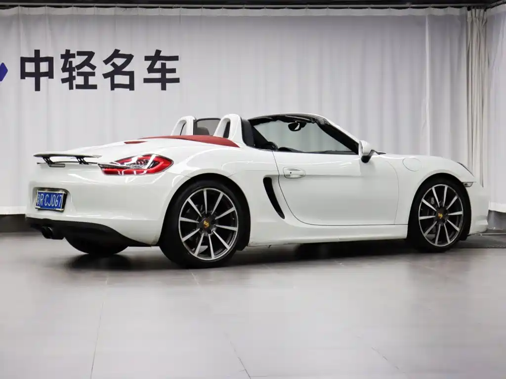 Photo 3 - Porsche Boxster