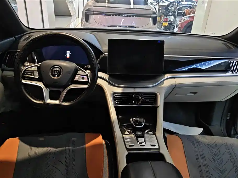 BYD Song PLUS PHEV 2021 EV Flagship фото 12