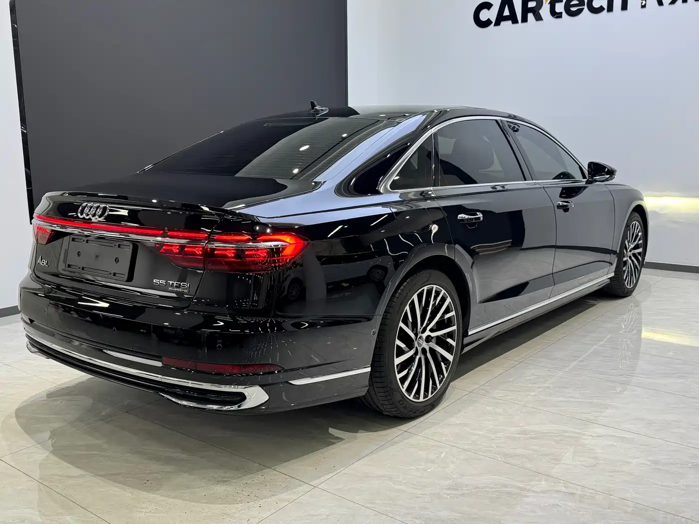 Audi A8 2023 A8L 55 TFSI quattro Flagship фото 4