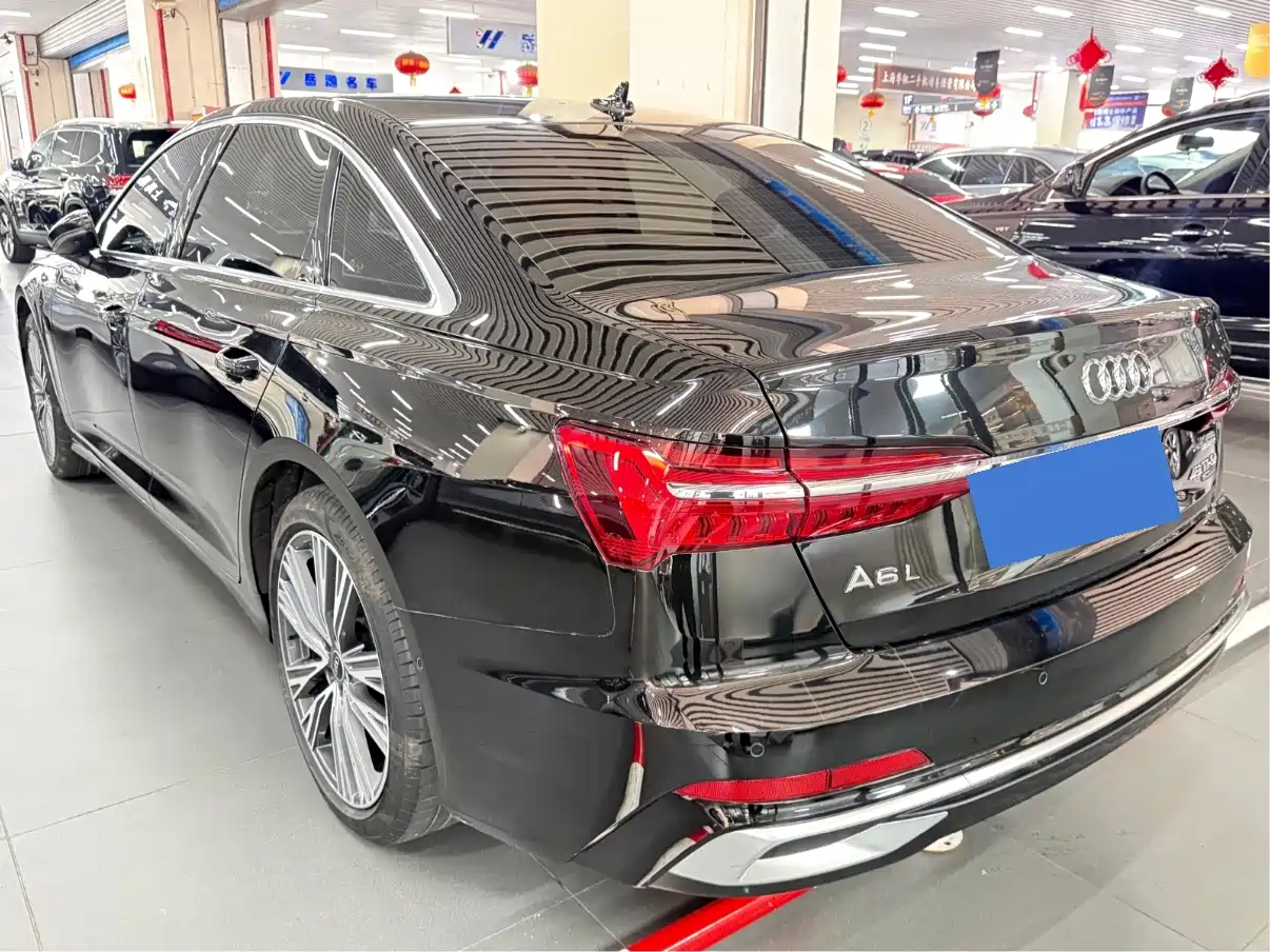 Photo 3 - Audi A6L