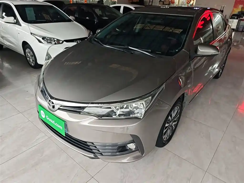 Toyota Corolla 2017 Facelift 1.2T S-CVT GL-i фото 2