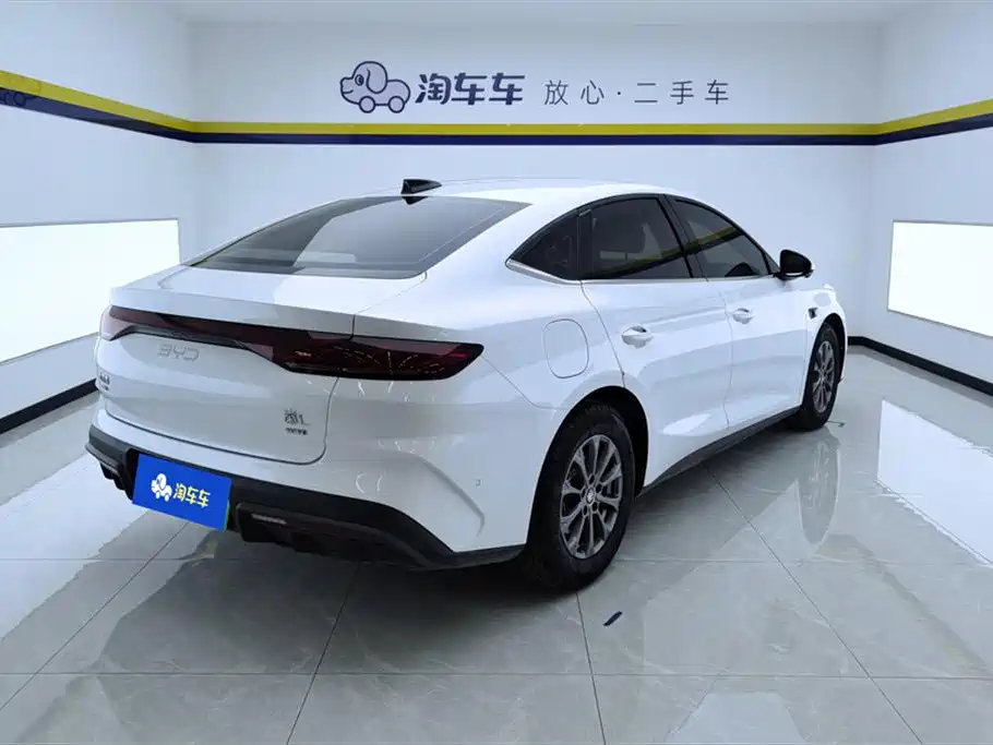 BYD QIN L