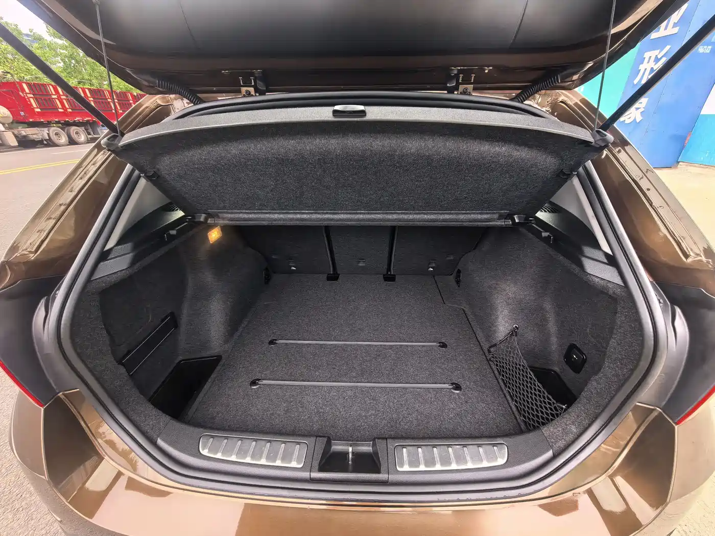 BMW X1 2014 sDrive18i Fashion Edition фото 15