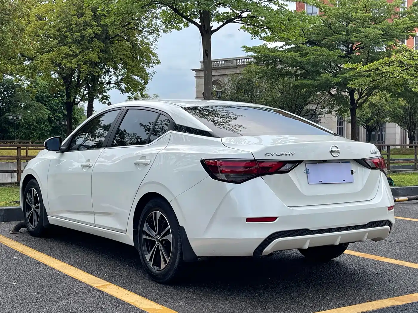 Nissan SYLPHY, миниатюра 6