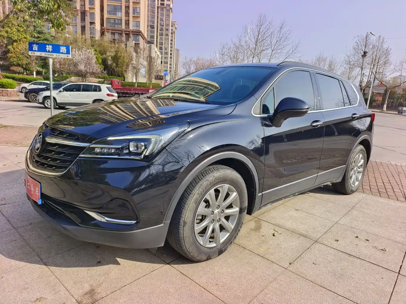 Buick Envision Plus 2021 532T FWD Leading Trim