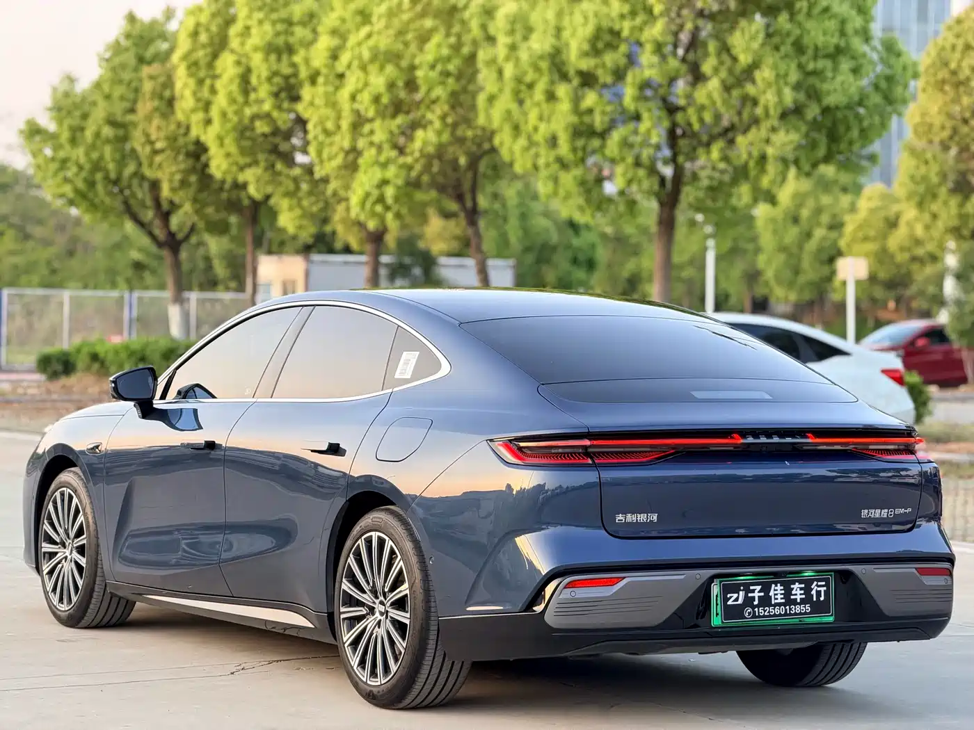 Geely Galaxy Galaxy Xingyao 8 2025 130km EM-P Starship Edition фото 4