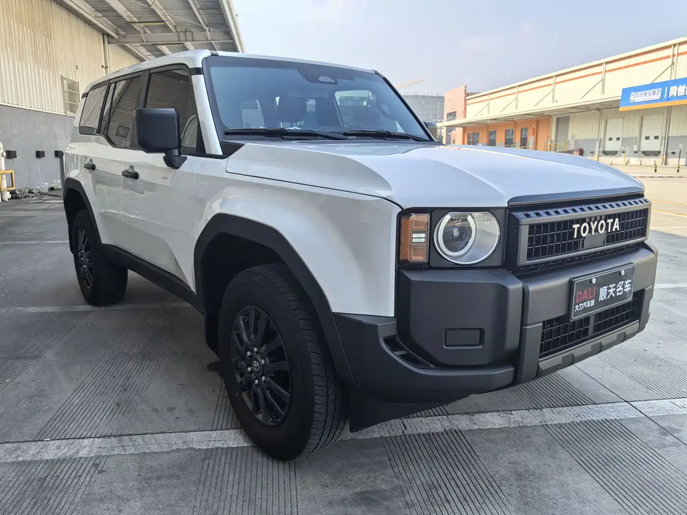 Фото 3 - Toyota Prado