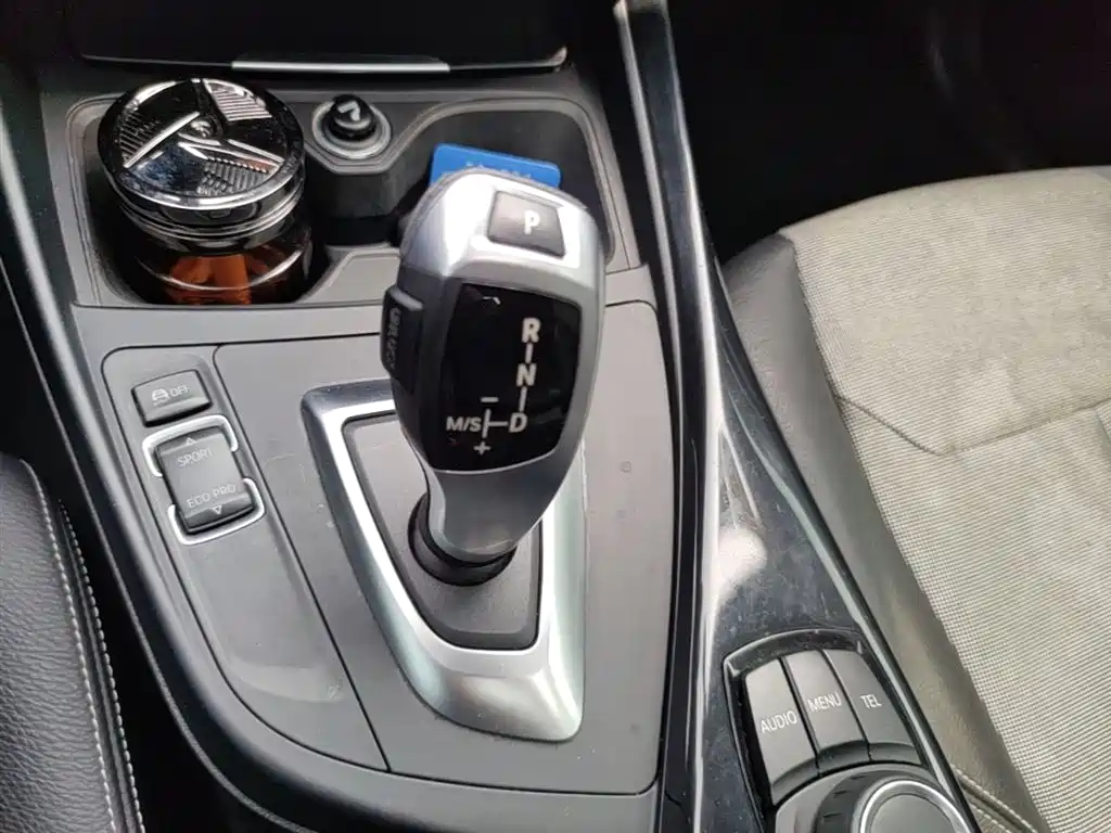 BMW 1 Series (Import) 2013 Facelift 116i Urban Model фото 14