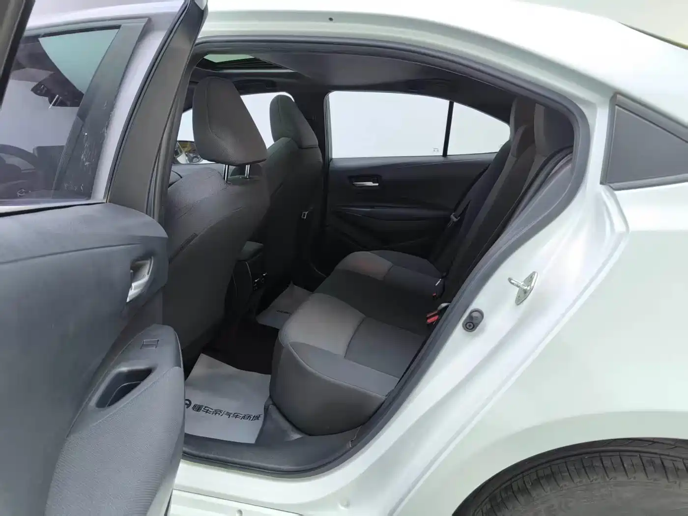 Toyota Levin 2021 185T CVT Luxury Edition фото 6
