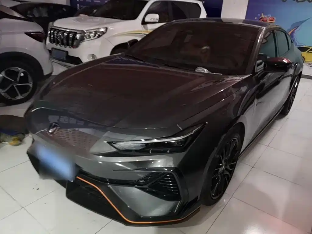 Changan UNI-V 2025 2.0T Sport Version