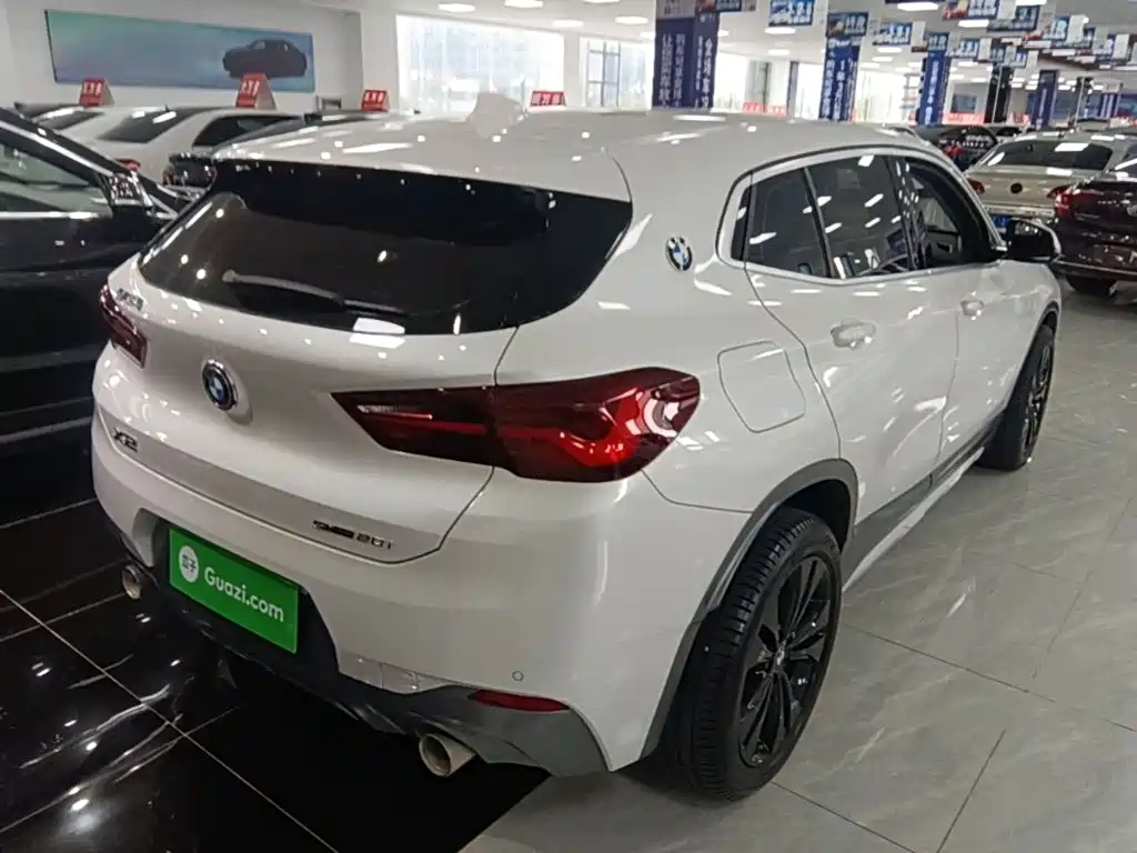 Photo 7 - BMW X2