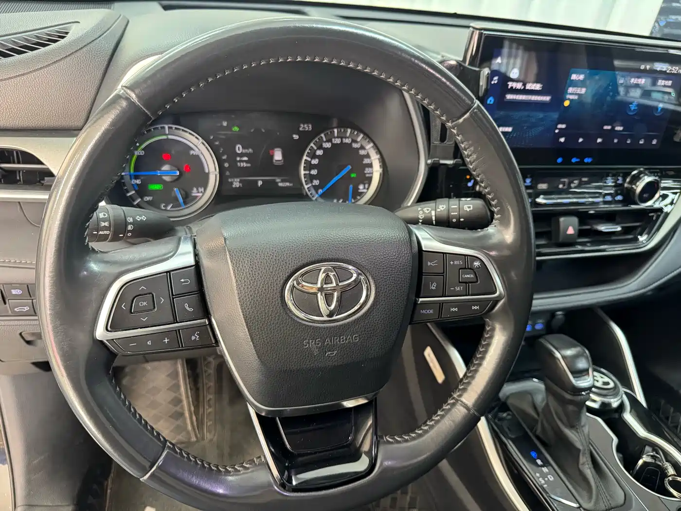 TOYOTA HIGHLANDER