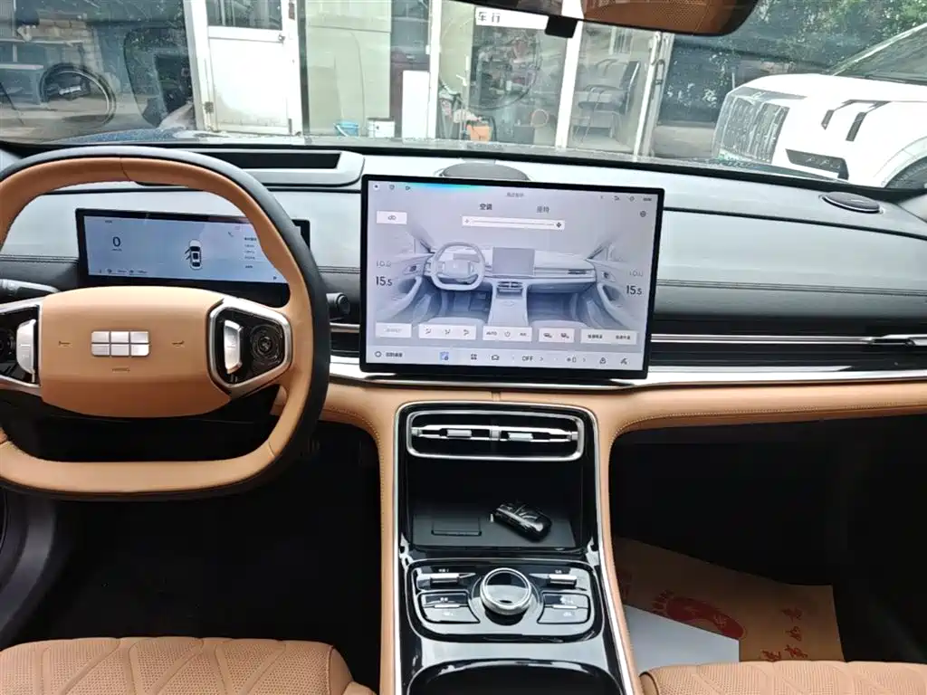 Geely Galaxy Galaxy A7 2025 EM-i фото 13
