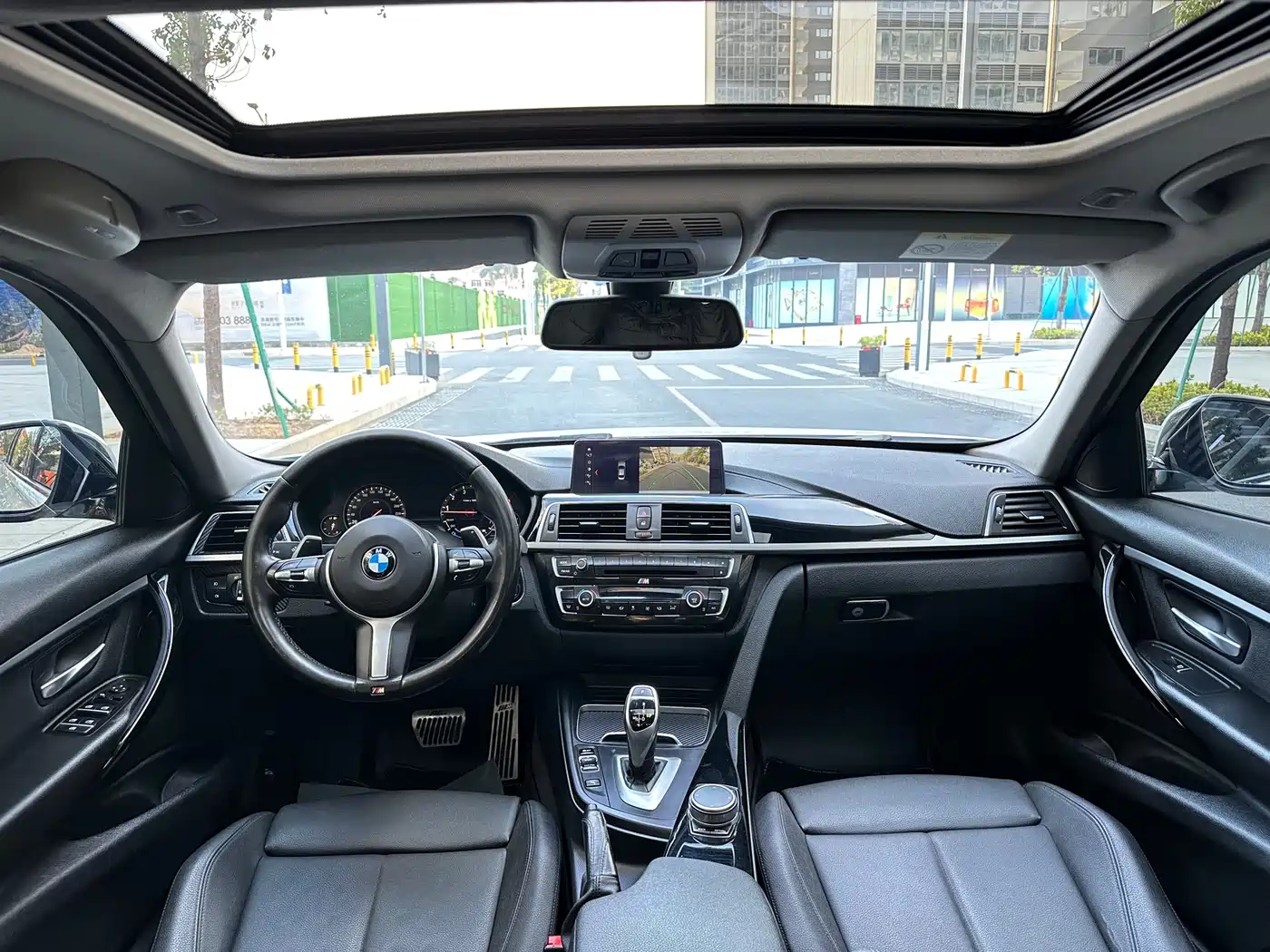 BMW 3 Series 2018 320Li Leading M Sport Package фото 6