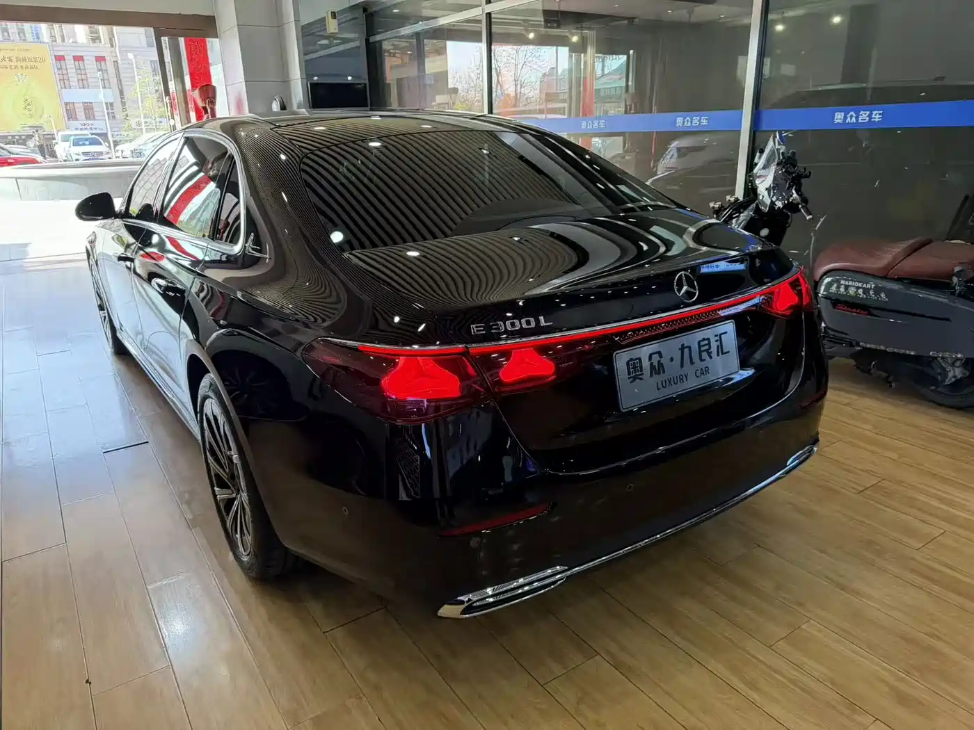 Mercedes-Benz E-Class 2025 E 300 L Luxury фото 10
