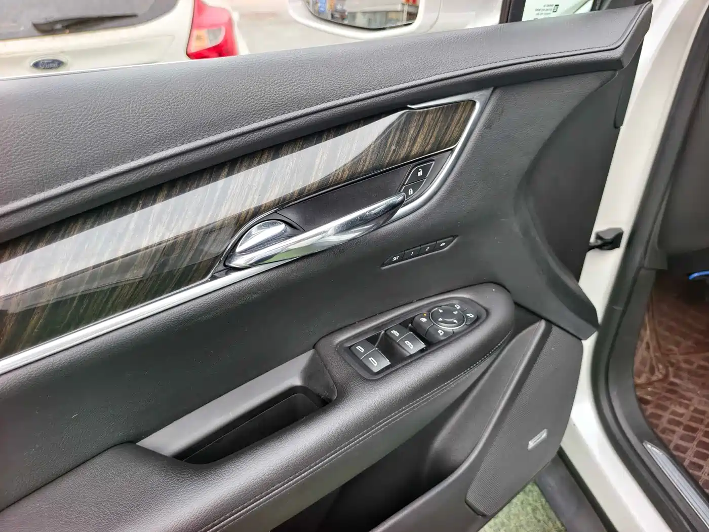 Cadillac XT5 2016 28T AWD Luxury Model фото 7