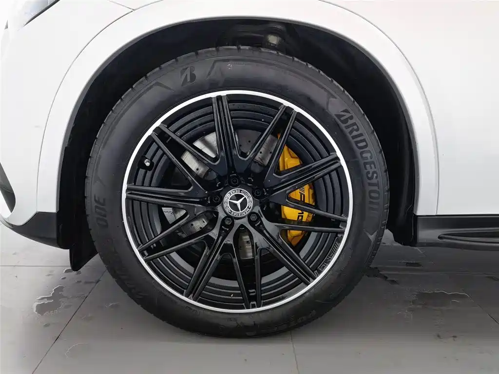 MERCEDES-BENZ GLC AMG