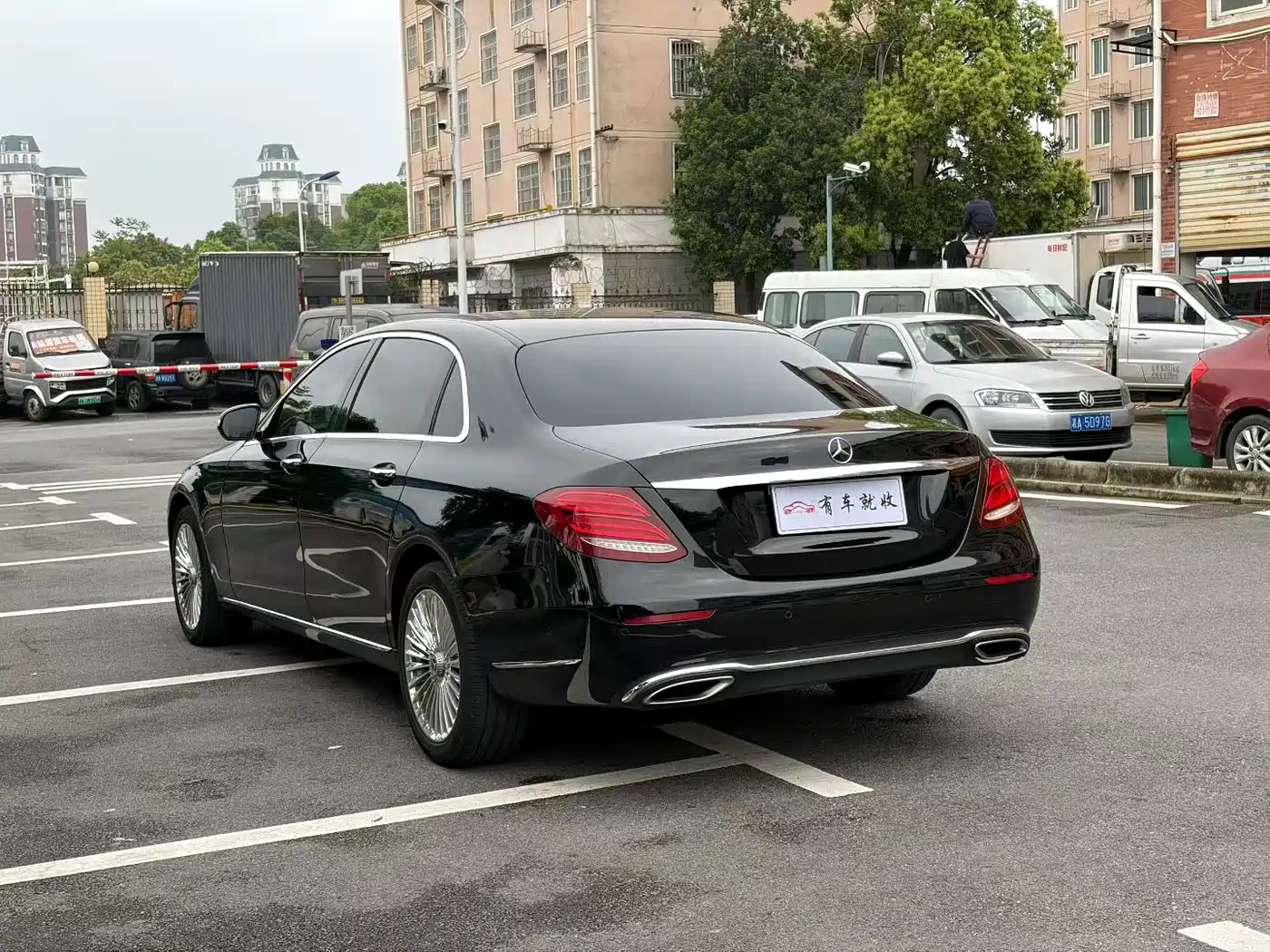 Mercedes-Benz E-Class 2016 E 300 L Fashion Type фото 7