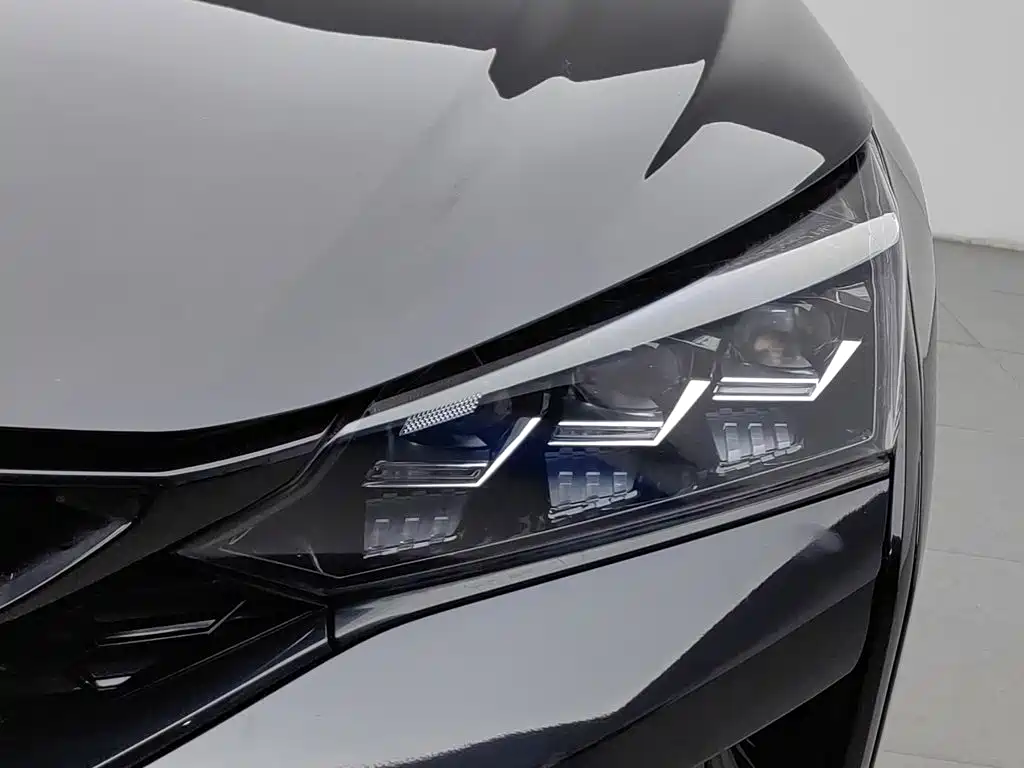صورة 7 - Dongfeng Aeolus Yixuan