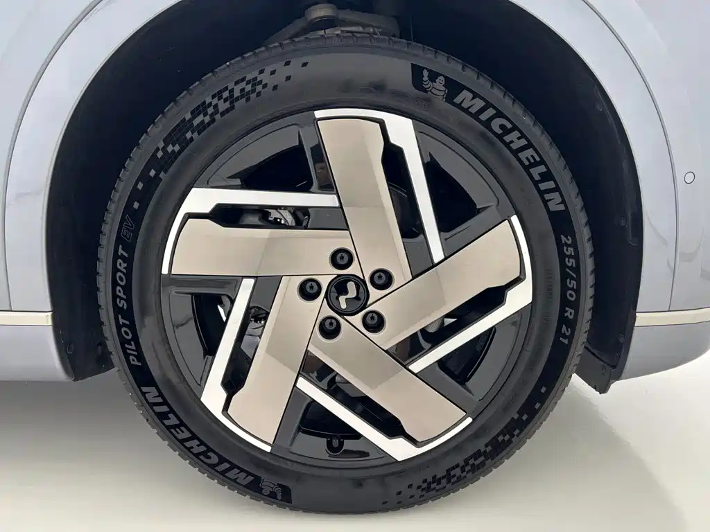 Ledao L90 2025 2025 2WD Base Model