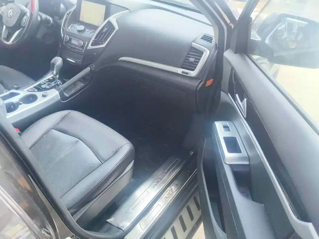 Dongfeng Aeolus Dongfeng Fengshen AX7 2015 2015 2.0L Automatic Smart Ease