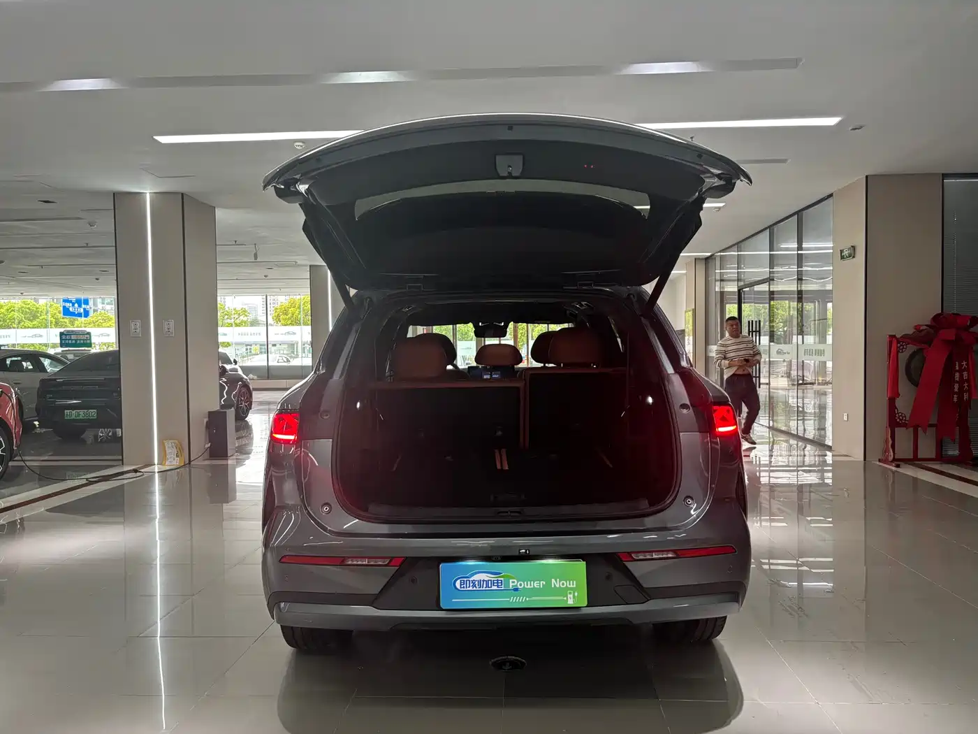 BYD Tang L 2025 DM 175KM Drone Player Edition фото 7