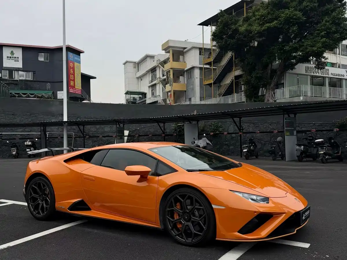 Lamborghini Huracán 2020 Huracán EVO RWD фото 4