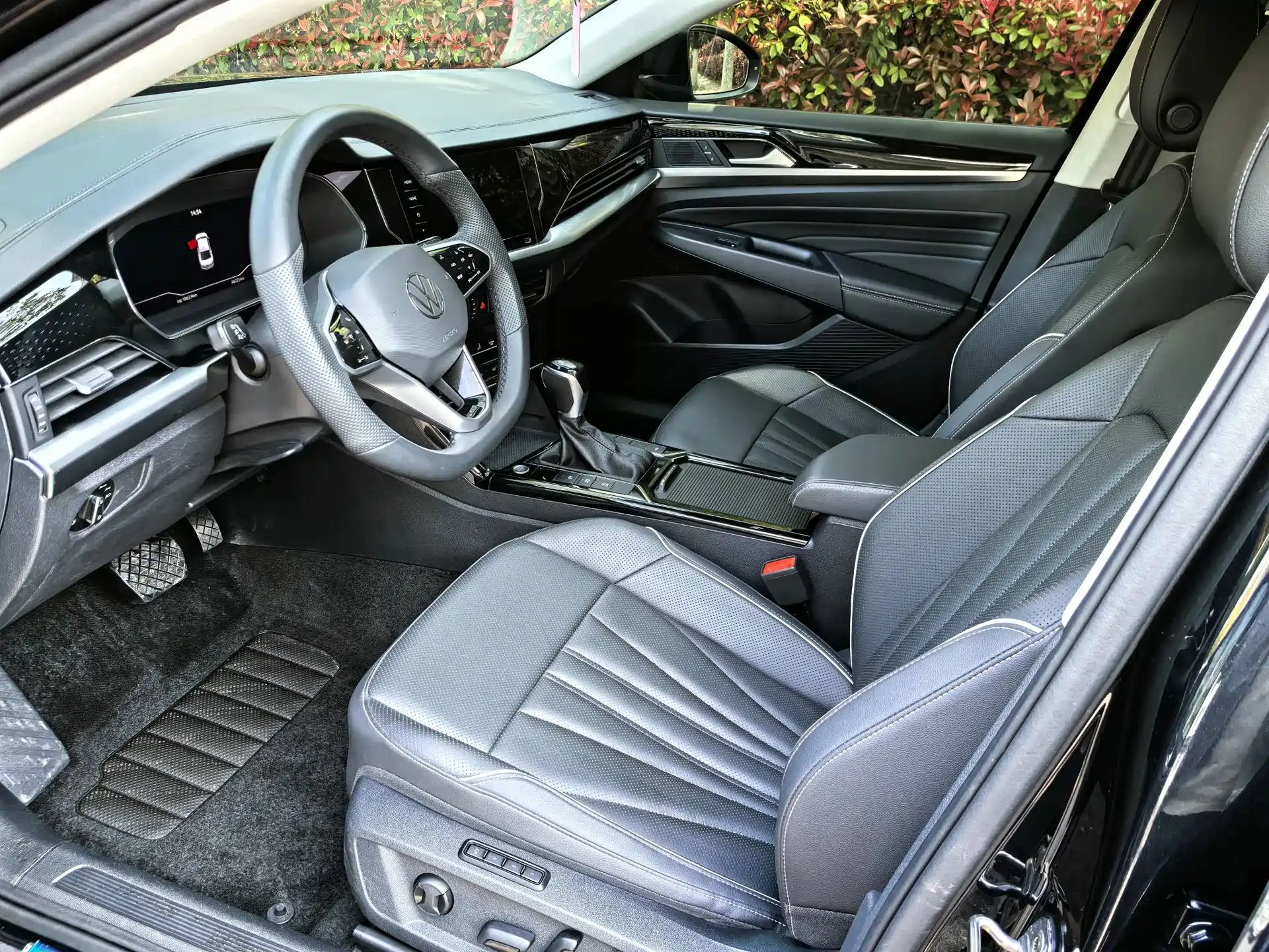صورة 3 - Volkswagen Passat
